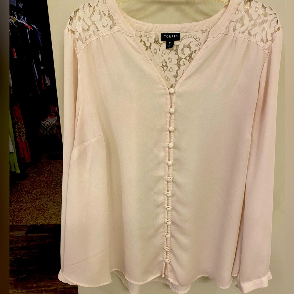 Torrid button up blouse